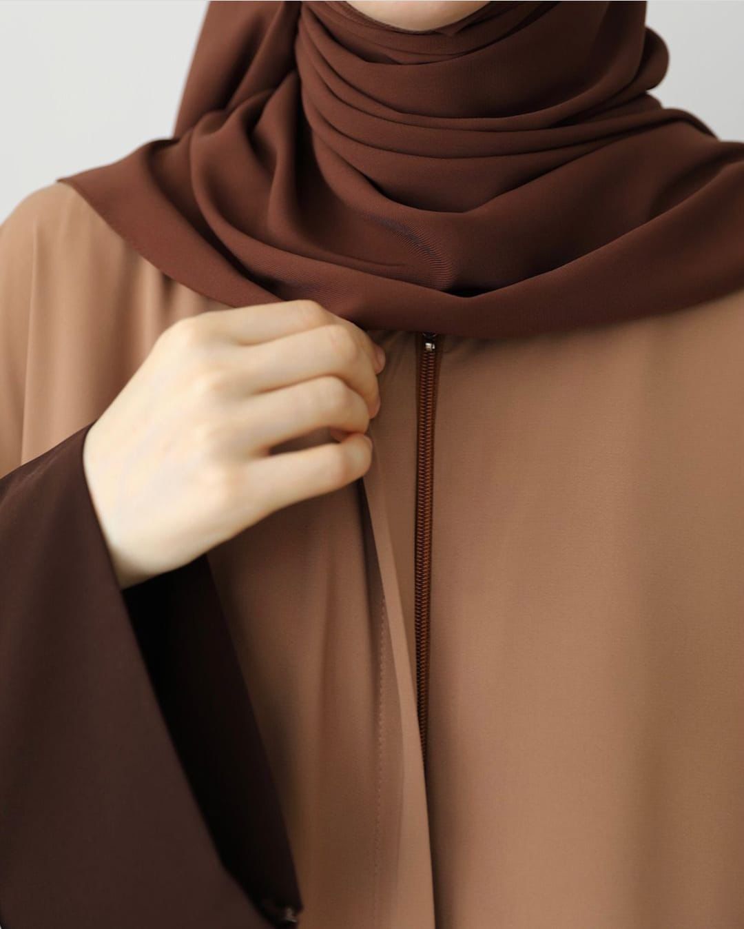Crown Abaya with Stoller